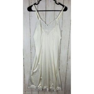 Vintage Pure Luxury White Night Slip Gown Women's 10/32 Lace detail Made in USA